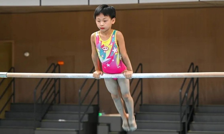 笑死了 蒙克确实搞笑 但是我认为阿赞做的也没毛病 ！笑死了 蒙克确实搞笑 但是我认为阿赞做的也没毛病 ！