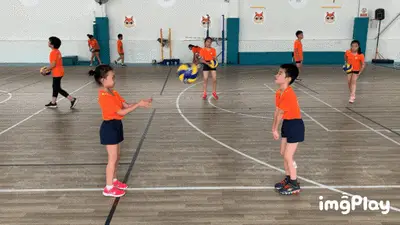 费迪南德：姆伯莫态度严谨且敬业，他能给曼联带来积极的影响